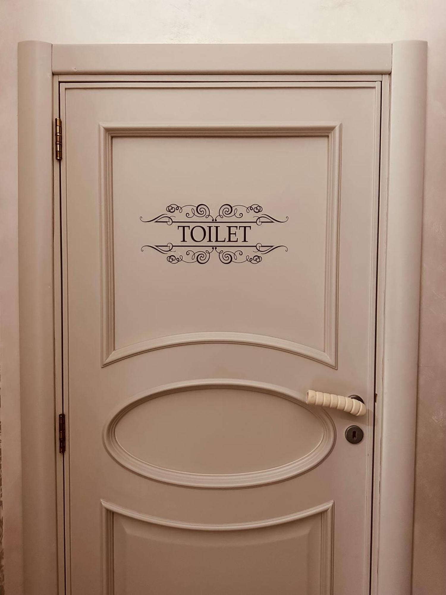 Luxury Holidays Napoli Bagian luar foto